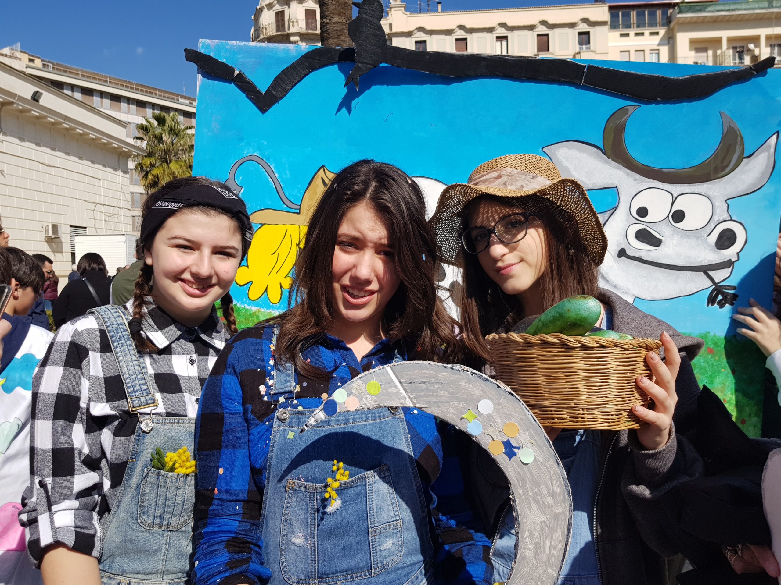 Progetto Città Educativa. Carnevale: IL SUPEREROE DELLA DANTE ALIGHIERI