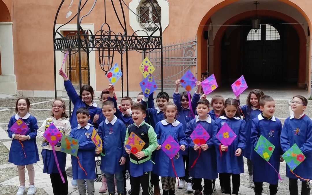 NON SI È MAI TROPPO PICCOLI PER SCUOLE IN CIRCOLO